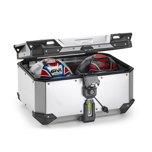 Test du top case Givi Outback Evo 42 l : un allié pour le tout-terrain Test du top case Givi Outback Evo 42 l : un allié pour le tout-terrain