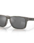 0OO9417-3459 Oakley Holbrook XL Sunglasses Woodgrain Frame PRIZM Black Polarized Lens