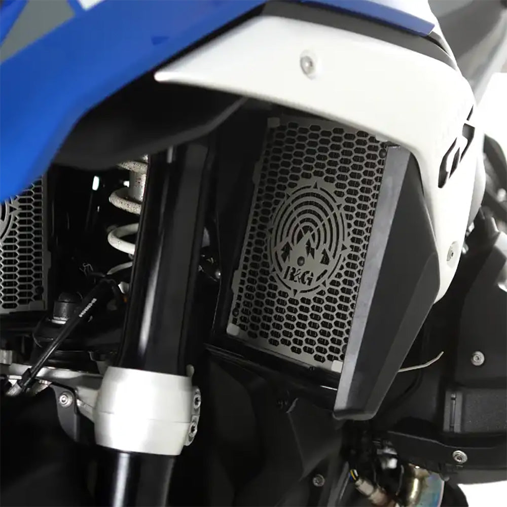 PRO Radiator Guard for BMW R 1300 GS 23- (Pair) and R 1300 GS Adventure 24- Black R&amp;G