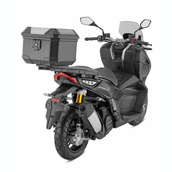 B38N_top-case_mounted-on_inner_givi_kymco-dinkx125