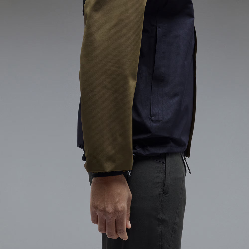 Oakley Elements Shell Jacket 2 in Army Green