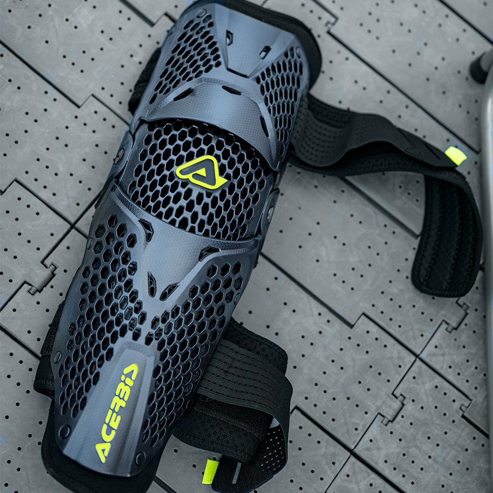 K035 KNEE GUARD LS