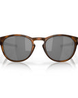 0OO9265-2253 Oakley Latch Sunglasses - front