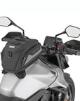 EASY04_tank-bag_mounted-on_givi_honda-cb1000hornet