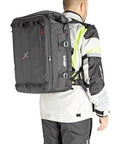 XL03_backpack dressed